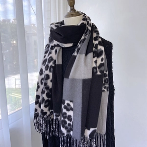 Women's leopard print patchwork scarf with fringes in black and grey winter knit