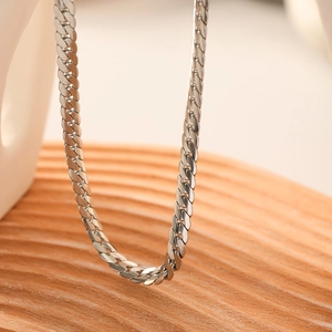 Minimalist Stainless Steel Flat Snake Bone Chain Necklace Silver Polished Fashion Jewelry Elegant Accessory For Women