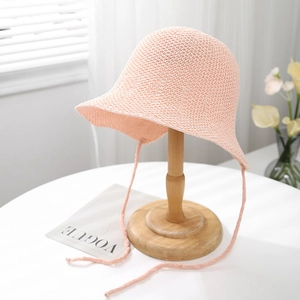 Chapeau de soleil rose tissé à la main en coton et lin avec motif ajouré et lacets