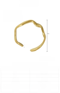 Detailed view of 18K gold plated stainless steel irregular ring with size and weight specs