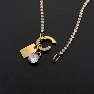 Collana in acciaio al titanio placcato oro 14K con ciondolo lettera K e strass fai da te