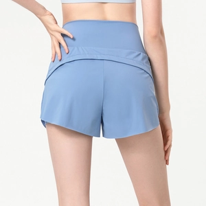 Short de course bleu ciel taille haute pour femme avec design multicouche au dos