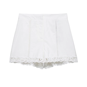 Short femme blanc en coton avec détails en dentelle crochetée et taille haute