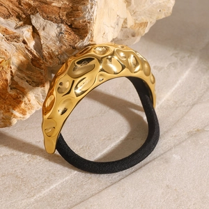18k gold plated hammered stainless steel C-shape hair ring with black elastic band