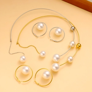Minimalistisches Perlen-Schmuckset mit Halsreif, Kette und Creolen in Gold und Silber-Optik