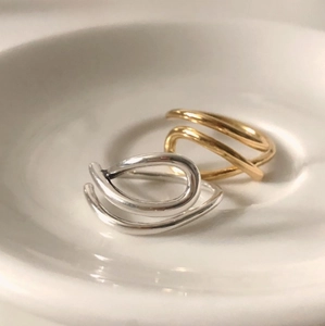 Minimalist S925 sterling silver curved open rings in gold and silver finishes