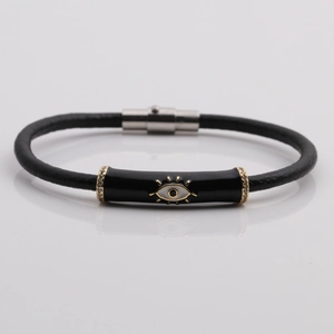 Bracelet en cuir PU noir avec œil protecteur, breloques en zircone dorée et fermoir magnétique