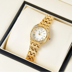 Women's Quartz Watch Square Cushion Rhinestone Bezel Roman Numerals Alloy Metal Strap Fashion Elegant Wristwatch Ladies