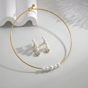 Elegant 18k gold plated choker set with white pearls and sparkling rhinestone earrings