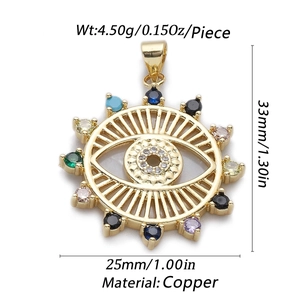 Dimensions détaillées pour le pendentif œil porte-bonheur doré serti de zircons