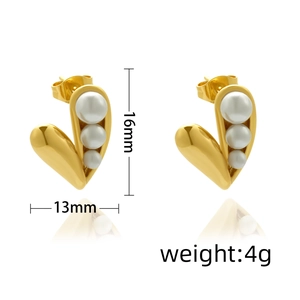 Details von herzförmigen 18k Gold Perlenohrringen mit Maßen 16mm Höhe und 4g Gewicht