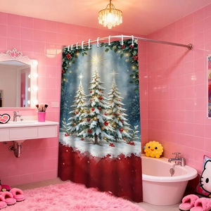 Detail eines Weihnachts-Duschvorhangs mit 3D-Schneebäumen auf rosa Fliesenwand