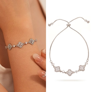 Détail du bracelet trèfle en argent avec zircons et fermoir coulissant ajustable