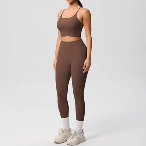 Detail of high-elasticity double-sided brushed yoga set with racerback top and leggings