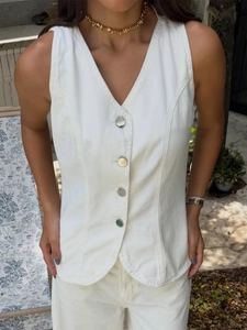 Women white denim vest and wide-leg crop pants set with metal buttons for summer style