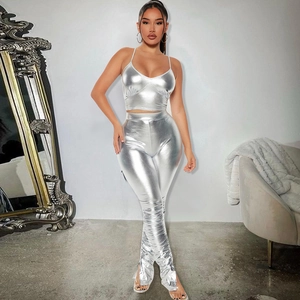Damen Metallic Silber Camisole Und Lange Hose Metallic Glanz Crop Top Hohe Taille Schlaghose Y2K Clubwear Streetwear Stilvolle Mode