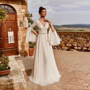 A-Line Lace Wedding Dress V-Neck Bell Sleeves Bohemian Backless Long Bridal Gown Ivory White Chiffon