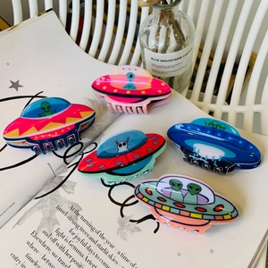 Cartoon Alien UFO Acrylic Hair Claw Clip Cute Spaceship Shape Large Hairpin Fashion Space Theme Hair Accessories For Women