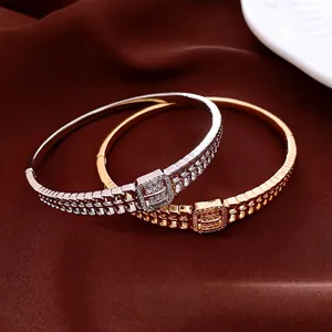 Bracelet À Boucle Carrée De Luxe En Cuivre Plaqué Or 18K Zircone Cubique Maillons De Montre Pour Femmes Bijoux Tendance