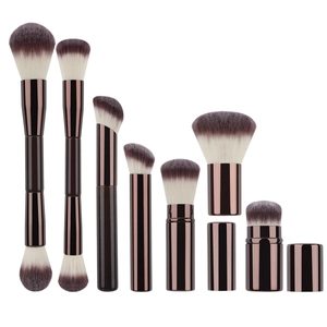 7-teiliges Profi-Make-up-Pinsel-Set mit dunkelbraunen Metallgriffen und weichen zweifarbigen Borsten