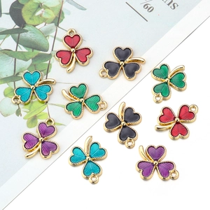Shamrock Charms Clover Pendants Alloy Drip Oil Enamel Heart Shape For DIY Jewelry Making Bracelet Necklace