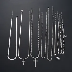 Parure de bijoux hip-hop en acier inoxydable avec collier croix et chaînes superposées