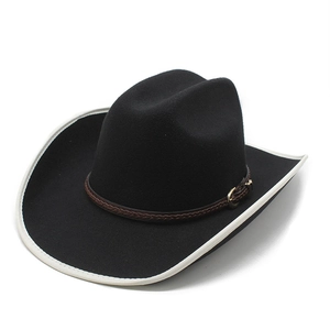 Chapeau de cowboy classique en laine noire avec liseré blanc et ruban tressé