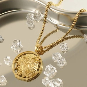 Religious Jesus relief pendant in 18k gold-plated stainless steel with box chain