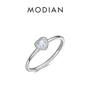 Minimalist S925 sterling silver ring featuring a sparkling heart-shaped diamond zircon stone