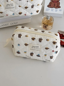 Quilted bread dog cosmetic bag with cute cartoon bear pattern and soft portable fabric