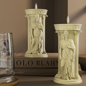 Klassische Athena-Göttin-Säule Duftkerze in Elfenbeinweiß für ästhetische Heimdekoration