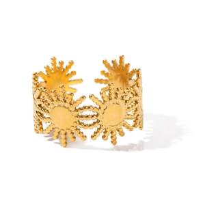French vintage style adjustable 18k gold plated sunflower ring with polished finish