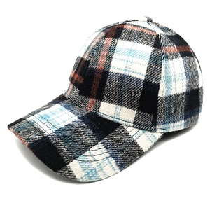 Classic plaid checkered baseball cap for women with thick autumn winter fabric