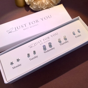S925 silver needle week earring set with stars and pearls in a white gift box