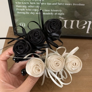 Barrette Cheveux Banane Rose En Tissu Satiné Rétro Élégante Nœud Ruban Support Queue De Cheval Verticale Pour Femmes