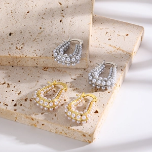Boucles D'Oreilles Créoles En Forme De U Pour Femmes Avec Künstliche Perles D'Imitation Cuivre Plaqué Or 18 Carats