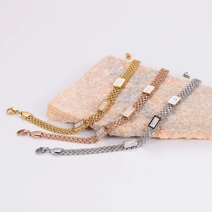 Three-layer stainless steel chain bracelet with zircon stones in gold, rose gold and silver