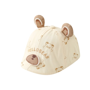 Simpatico berretto in cotone beige per neonati con orecchie d'orso e ricami