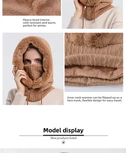 Détail de la capuche tricotée marron clair avec doublure pelucheuse et cordons de serrage