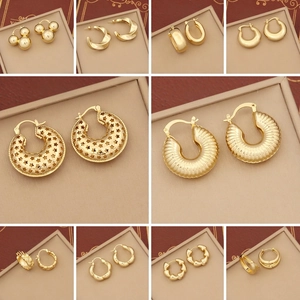 Vergoldete Kupfer Ohrringe Damen Geometrische Hohlreifen Chunky Twisted Star Cartoon Maus Stil Mode Schmuck