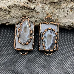 Colgante de ágata vintage con borde de cobre antiguo y aros dobles para joyería diy