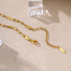 Chic gold-plated stainless steel snake chain necklace with lobster clasp and ice cube decor