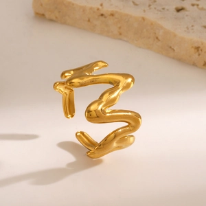 Minimalist 18K gold plated stainless steel zigzag ring with a polished wavy open design
