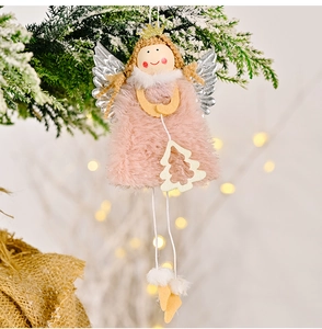 Rosa Plüsch Weihnachtsengel Anhänger mit silbernen Flügeln und goldener Krone Detail