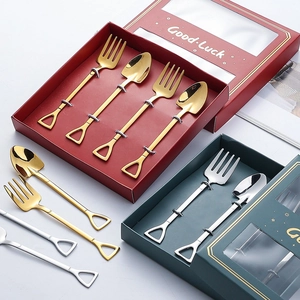 Creative shovel-shaped stainless steel spoon and fork set in decorative gift boxes