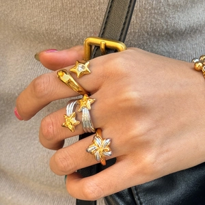 Creative Two-Tone Stainless Steel Flower Open Ring For Women Vintage Geometric Star Rhinestone Adjustable Finger Ring Jewelry