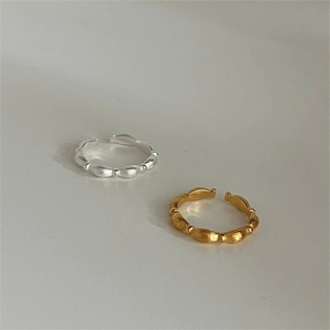 Minimalist S925 sterling silver olive bead open ring with vintage striped texture in gold