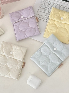 Women Quilted Sanitary Napkin Storage Pouch Portable Mini Polyester Makeup Bag Wave Pattern Toiletry Organizer With Button Closure For Girls Daily