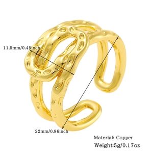 Detail view of 18K gold plated copper ring with dimensions 11.5mm and weight 5g specs