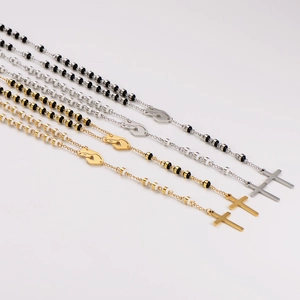 Set di quattro collane in acciaio inossidabile con perle 6mm e ciondolo croce oro argento
